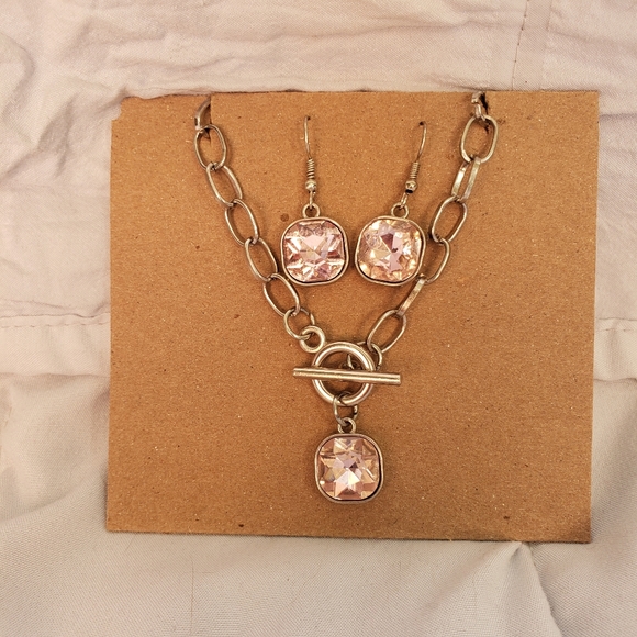 Elegant Silver Pink Jewelry Set Toggle Clasp Necklace & Dangle Earrings - Picture 4 of 13